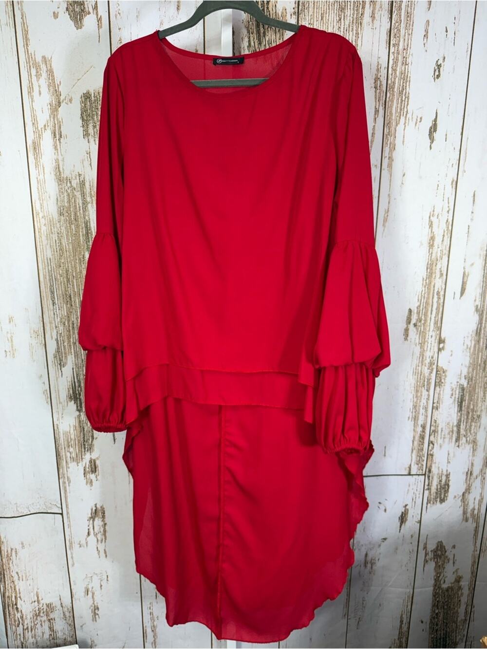 Pretty Garden, Women's Red Layered High-Low Bell-Sleeve Blouse. Size Large.